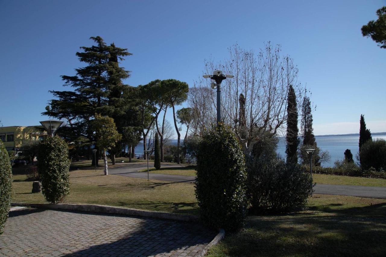 Lato Soleggiato @Gardazzurro Lejlighed Padenghe sul Garda Eksteriør billede